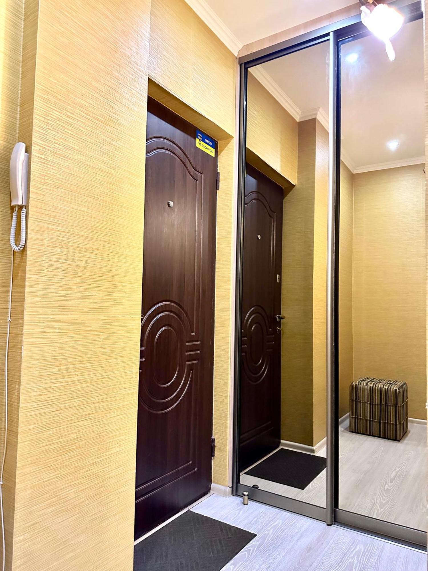 ריבנה Apartments With A Coffee Machine In The City Center, Near A Park And Zlata Plaza מראה חיצוני תמונה
