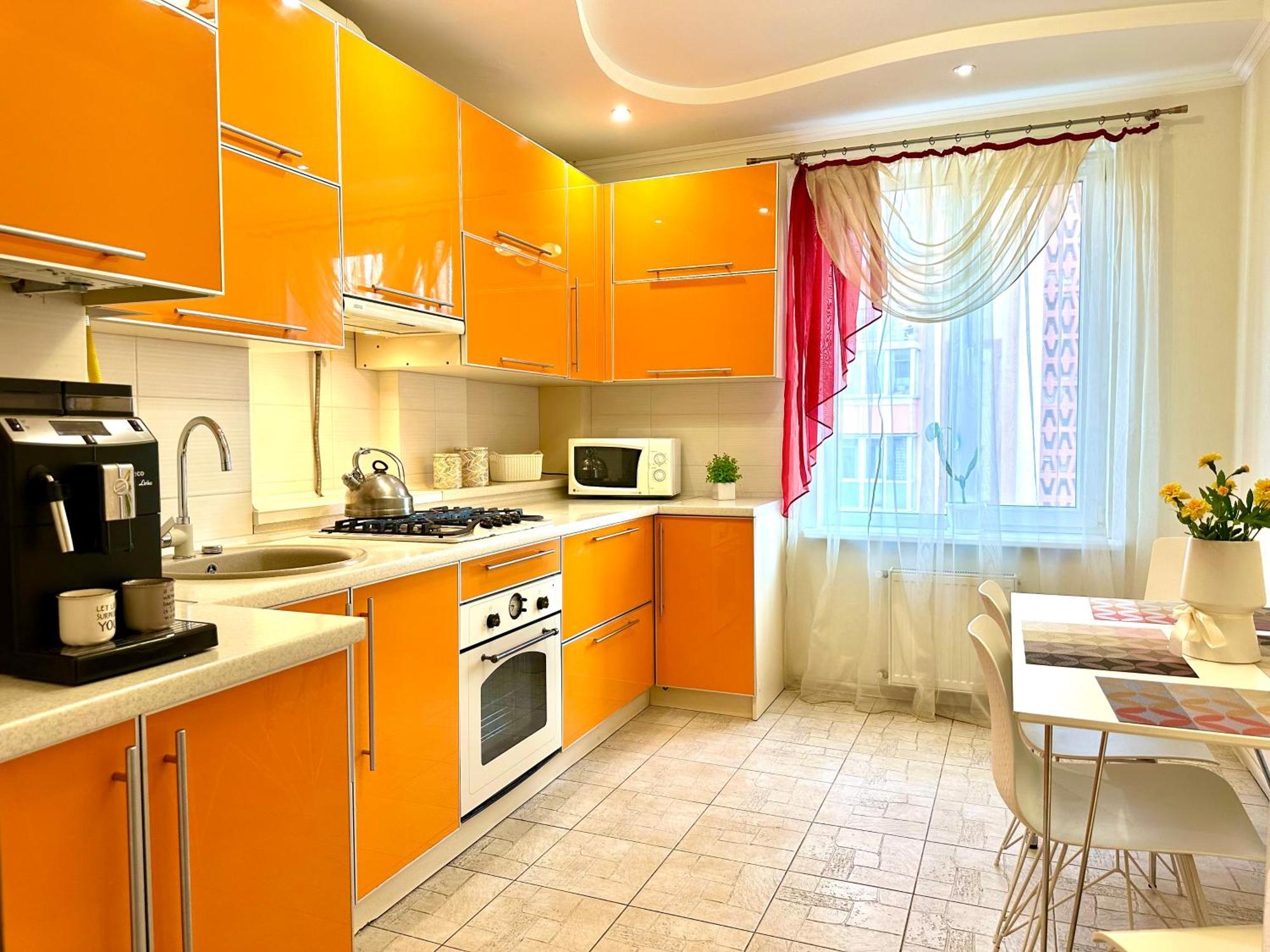 ריבנה Apartments With A Coffee Machine In The City Center, Near A Park And Zlata Plaza מראה חיצוני תמונה